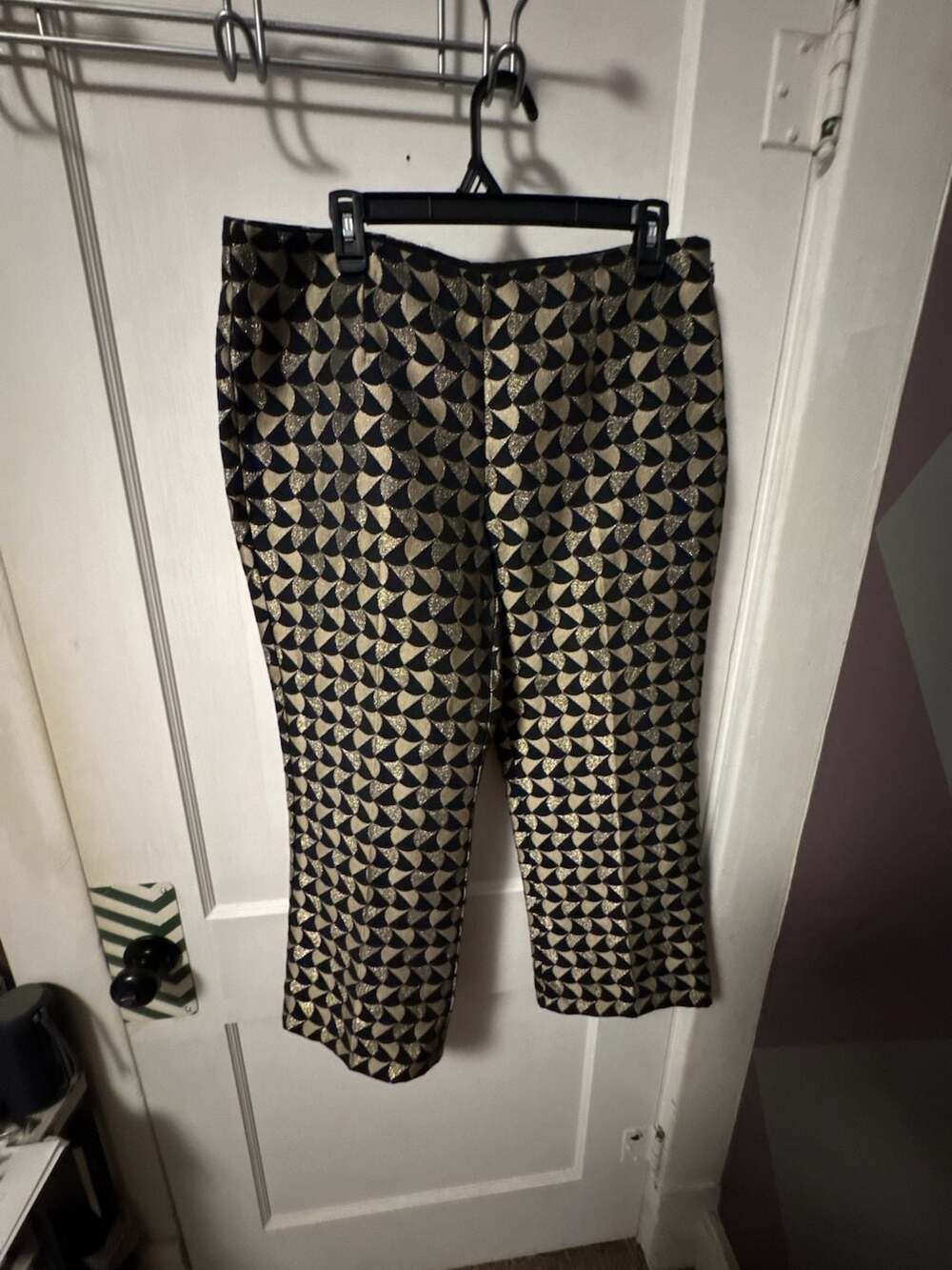 Ann Taylor Black and Gold Geometric Jacquard Pants Size 10